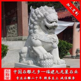 寺廟門(mén)口石雕獅子 3米石獅子廠家供應(yīng)